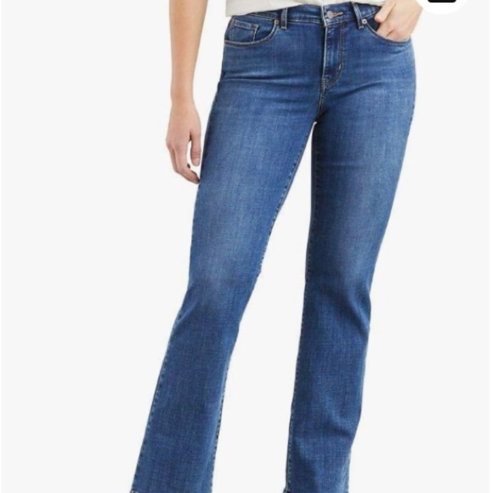 Levi's Blue Boot Cut Jeans Classic Denim Style - Picture 2 of 9
